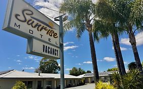 Sunrise Motel